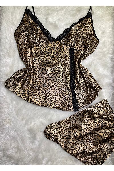 Le Tonnerre Women's Plus Size Leopard Print Shorts Set