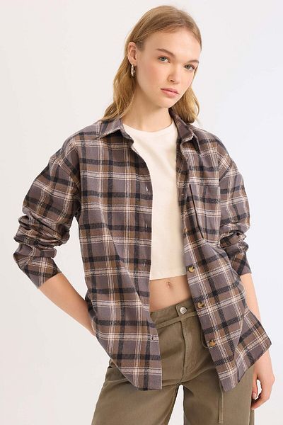 DeFacto Holzfällerjacke mit langen Ärmeln – kariertes Flanell, breite Passform D5309ax24au