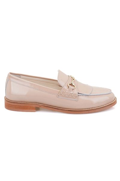 Desa Mocasnic din piele bej pentru femei cu accesorii cu cataramă