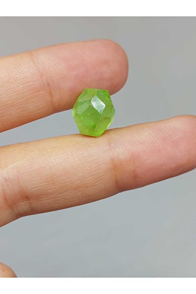 Yasamtohumu Prirodni kroj peridot kamen - autentičan 9 karata (55600)