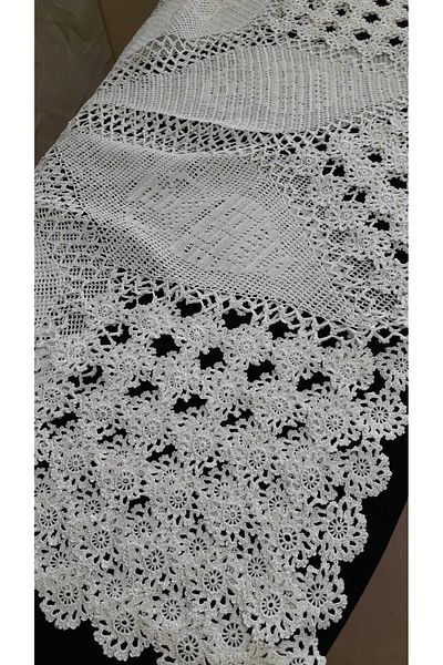 Papatyam Vintage Lace Pattern Hand Knitted - Tablecloth, Flush Ip