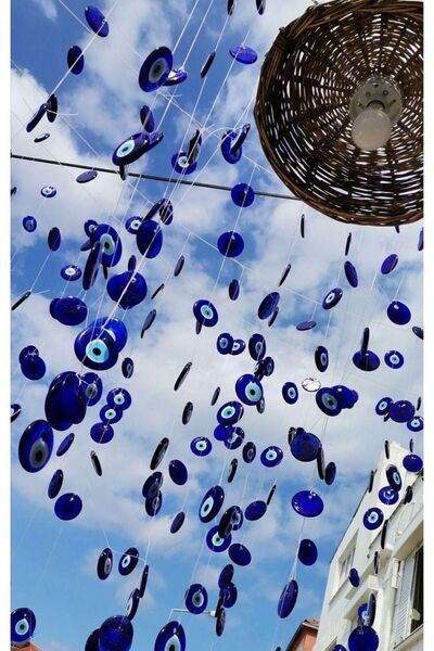 312 KONSEPT 60 броя 5 см стъклени мъниста „зло око” и 20 метра ютена връв