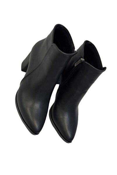 KAFKASLAR AYAKKABI KAFKASLAR KISA BOY 7 CM KALIN TOPUKLU SİVRİ BURUN SADE BOT