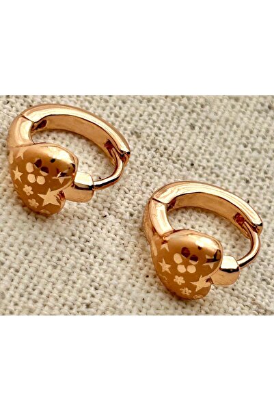 juleeco Kalp Üstü Desenli Rose Rodyum Kaplam Küpe(XP)(1CM)