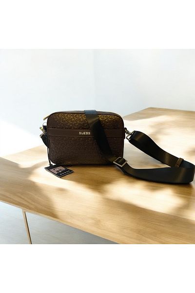 Guess Milburn Camera Bag