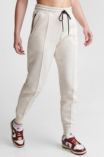 Nike Tech Fleece Γυναικείο Jogger Sweatpants - Mid Rise, Κρεμ χρώμα