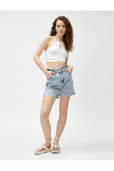Koton Crop Ribbed Athlete Neckholder-Fenster im Detail
