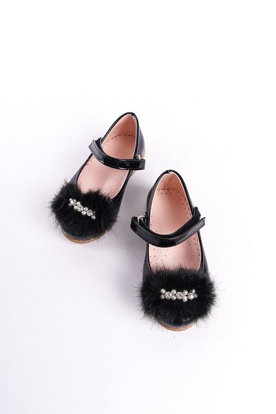 KATEYLER Black Patent Leather Feather Stone and Pearl Detailed Girls' Ballerinas