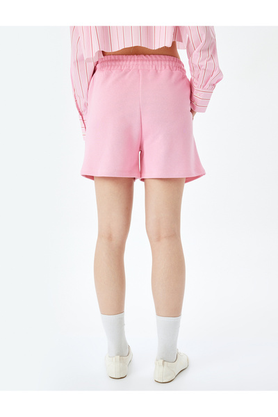 Koton Cep Detaylı Beli Bağcıklı Rahat Kalıp Şort