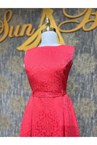 MODA Nar Çiçegi Renginde Önü Kısa Arkası Uzun Model Elbise