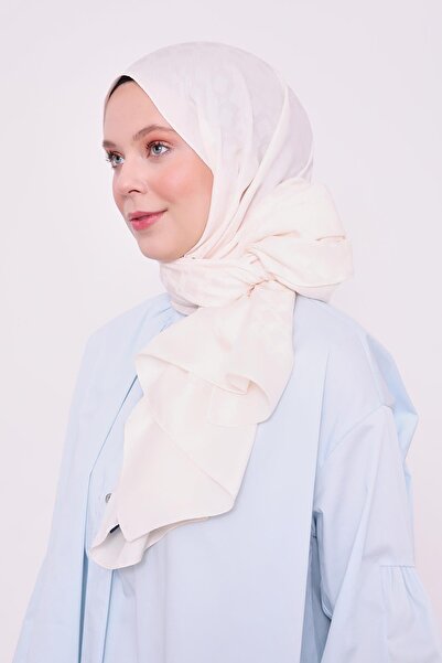 Levidor Cream Diamond Pattern Blue Jacquard Shawl