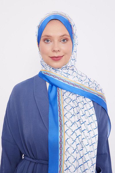 Levidor Saks L Printed Angel Shawl