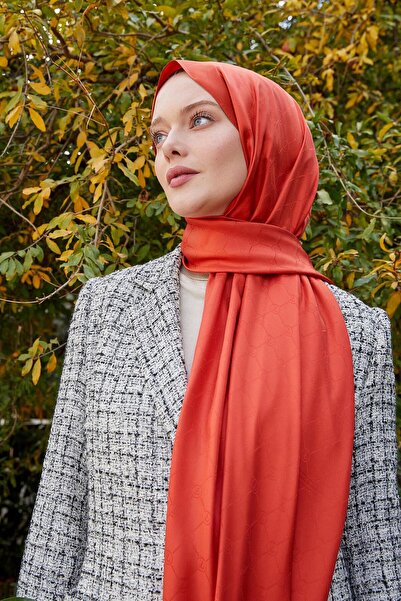 Levidor Tile Honeycomb Pattern Monogram Silk Shawl