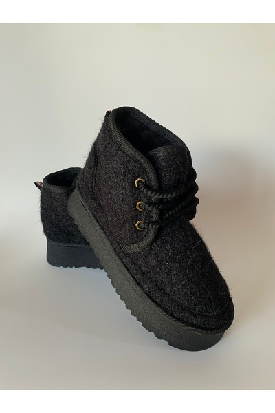 FURIA SHOES SİYAH KALIN TABAN BAĞCIKLI İÇİ KÜRKLÜ PELUŞ BOT