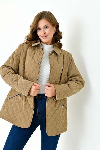 Butik Women's Plus Size Pocket Zippered Lined Quilted Seasonal Coat - Tight Fit