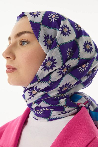 SOFT AKSESUAR Daisy Patterned Shawl - Stylish and Comfortable