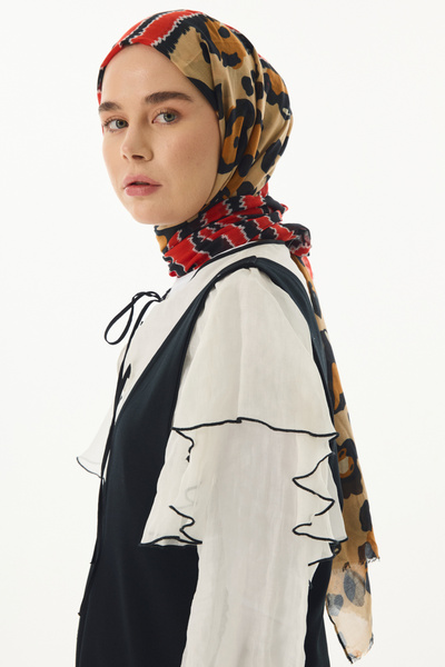 SOFT AKSESUAR Leopard Garnished Two-Color Patterned Shawl