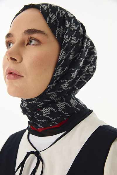 SOFT AKSESUAR Sweet Patterned Shawl - Stylish and Comfortable Design
