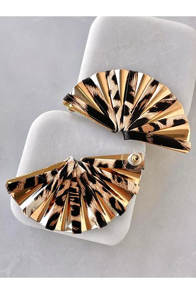 Jerie Gold Leopard Detail Fan Earrings