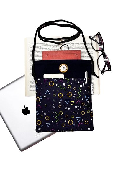 Smyrna Hanging - Book / Tablet / Ebook Bag - Detachable Strap (Geometric Shapes, Navy Blue)