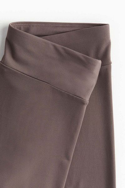 H&M بنطال ضيق من الألياف الدقيقة