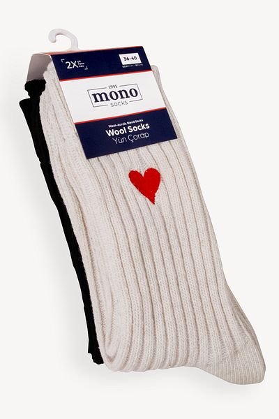 Mono Socks 2-Piece Heart Embroidered Thick Winter Wool Socks