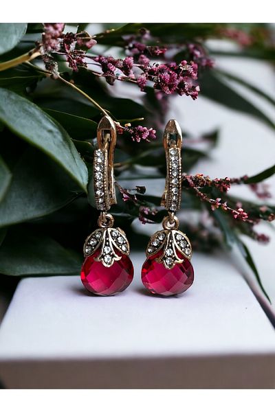 FAYRA ACCESSORIES Zircon Stone Cat's Eye Earrings