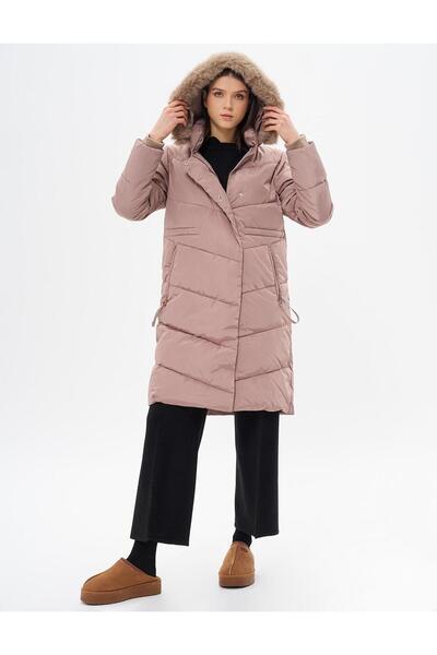 Kayra Μπεζ καπιτονέ παλτό - Λεπτομέρεια με φερμουάρ και τσέπη