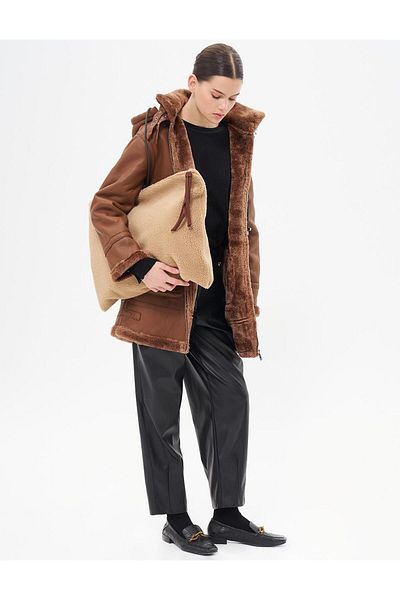 Kayra Palton cu guler vertical din piele artificială Camel închis