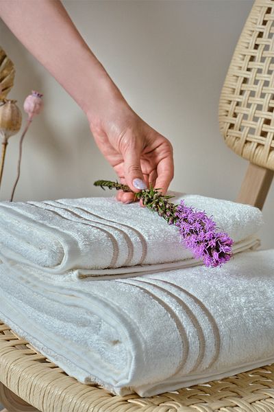 Nazik Home Πετσέτα χεριών με κεντημένη ρίγα Zen (30 X 50 cm)