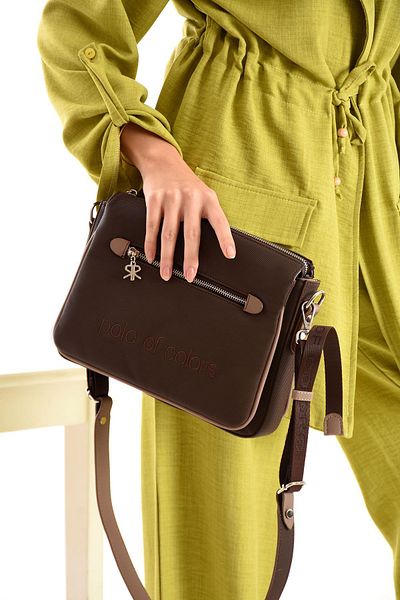 Çanta Trend Geanta de umar si crossbody pentru femei Diva Deluxe maro Dimensiune 23x27