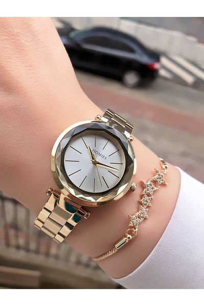 Homies Women's Wristwatch and Bracelet Set