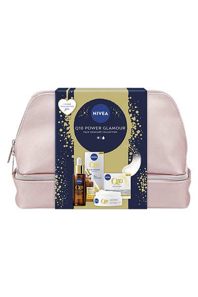 NIVEA Nivea Q10 Gift Set: Anti-Wrinkle Day Cream SPF 15