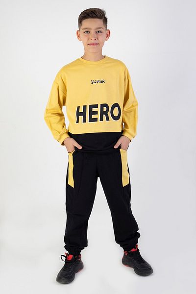 Harika KIDS Set de trening de bază tricotat cu imprimeu Hero pentru băieți
