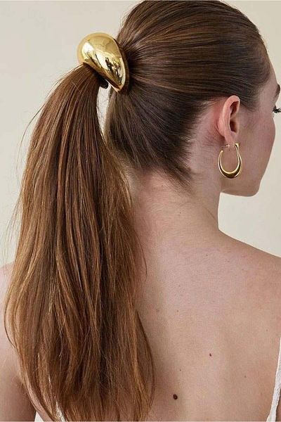 TAKIŞTIR Gold Color Thick Metal Detailed Rubber Buckle