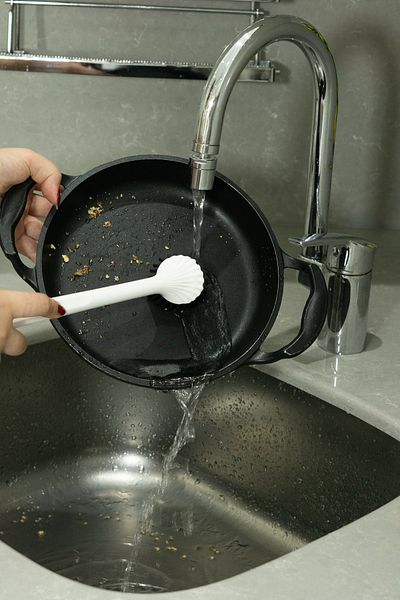 ATA HOME Kitchen Bathroom Countertop Brush with Silicone Dishwashing Suction Cup - Sink Cleaning