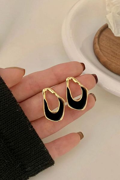 Glaren Asymmetrical Black Enameled Gold Color Women's Earrings