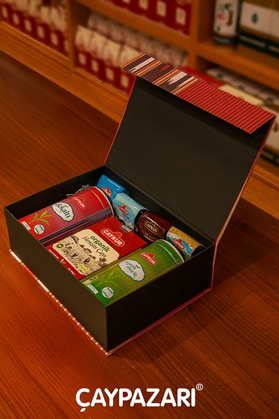 Çaykur Local Gift Box 4 - Elegant and Convenient Design