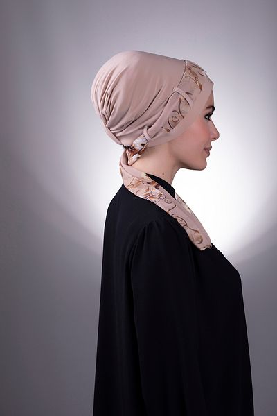 HÜRREM BONE Μπεζ Πρακτικό έτοιμο κουμπωτό Hijab Bonnet Αμμώδες ύφασμα με σχέδιο σιφόν με ζώνη 1205d_12