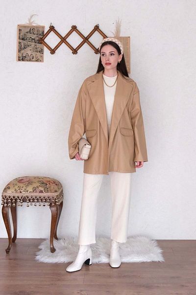 Ceylan Otantik Cream Leather Jacket & Cream Crepe Pipe Leg Pants