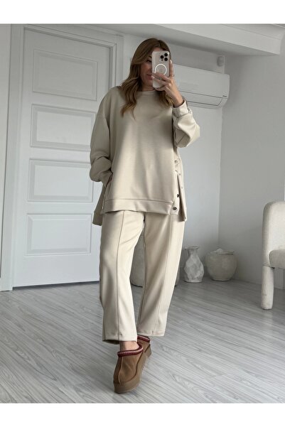 KÜBRA SÖYLEMEZ BOUTİQUE Cream Modal Set with Side Snaps