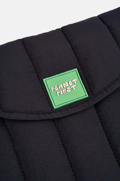 WWF Market Planet First Puffer Laptop Case - Black