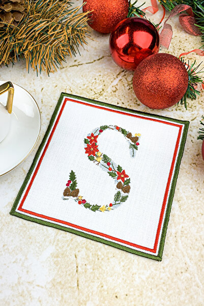 WEARE2 Beyaz Renkli S Harfi Christmas Yılbaşı Temalı Nakışlı Kokteyl Peçetesi