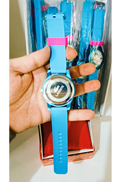 ASLANKAR retro kol saati metal kasa  silikon kauçuk kordon dayanıklı malzeme.