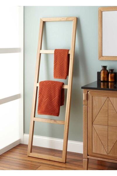 Genel Markalar Ahşap Merdiven Havluluk