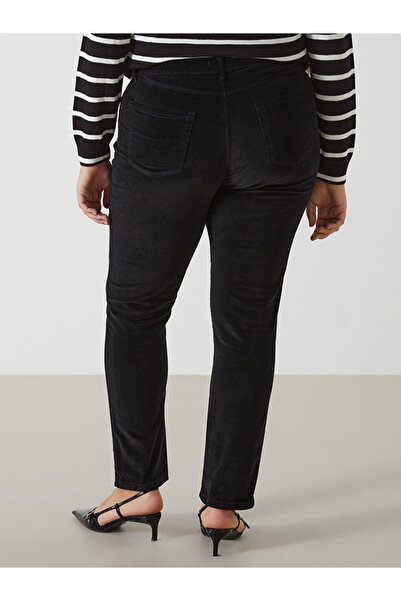 LC Waikiki Dar Fit Kadife Kadın Pantolon