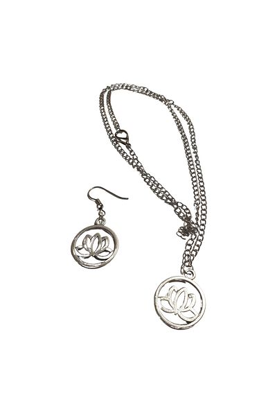Ororabutik Orora Charms Lotus Flower Figured Silver Color Necklace and Earring Set
