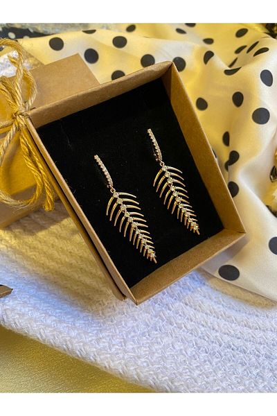 Lekka Design Women's Dangle Non-Tarnish Luxury Fish Steel Earrings