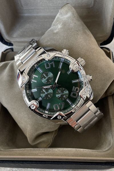 Leerybee Men's Wrist Watch with Large Case Special Box Stylish Design Metal Strap New Year's Birthday Special Gift