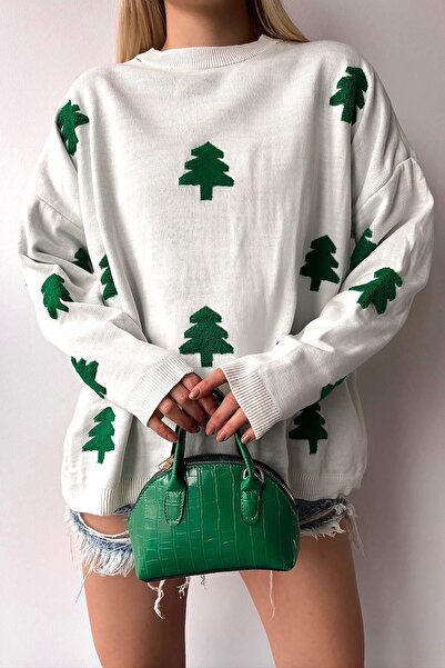 Hazinedan Pulover de damă, negru, cu decolteu rotund, cu tematică de Anul Nou, cu figuri de pin în relief